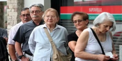 Gobierno confirma nuevo bono para jubilados y pensionados en septiembre
