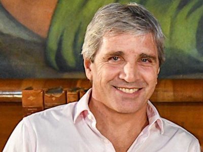 Luis Caputo anuncia medidas económicas en conferencia de prensa