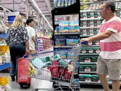 Inflación en Argentina alcanzaría 2% mientras economía enfrenta recesión