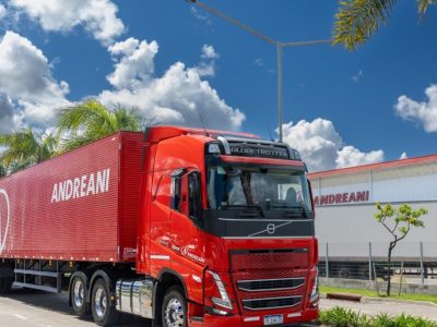 Andreani expande su flota con 20 nuevos bitrenes en Argentina