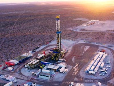 Crisis en Arabia impulsa inversión en Vaca Muerta