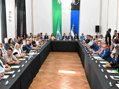 Weretilneck propone compensación para 14 municipios de Neuquén