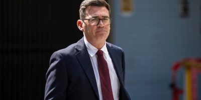Reino Unido advierte a Milei sobre Malvinas y alerta militar