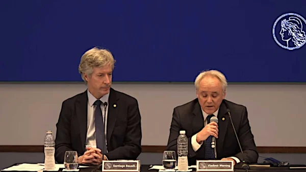 Banco Central desestima volatilidad electoral y advierte sobre dolarización