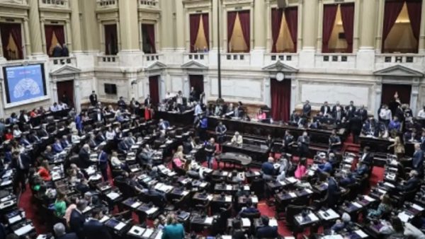 Gobierno apuesta a frenar sesión opositora sobre Ley de Tierras