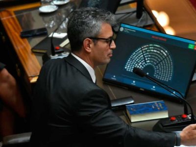 Diputados: LLA lleva Ley de Tierras K y Endeudamiento tras blindar DNU 70