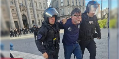 Intentaron entrar a la Casa Rosada: detuvieron a tres personas