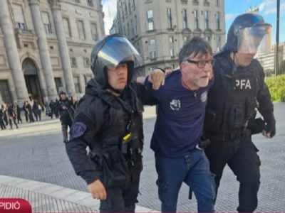 Intentaron entrar a la Casa Rosada: detuvieron a tres personas