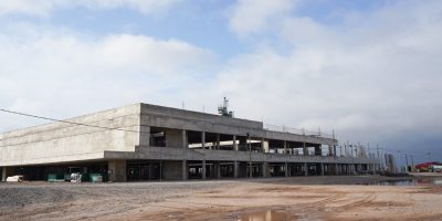 Rolando Figueroa anuncia obras de salud por más de 100 mil m2
