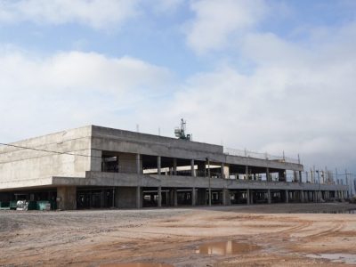Rolando Figueroa anuncia obras de salud por más de 100 mil m2